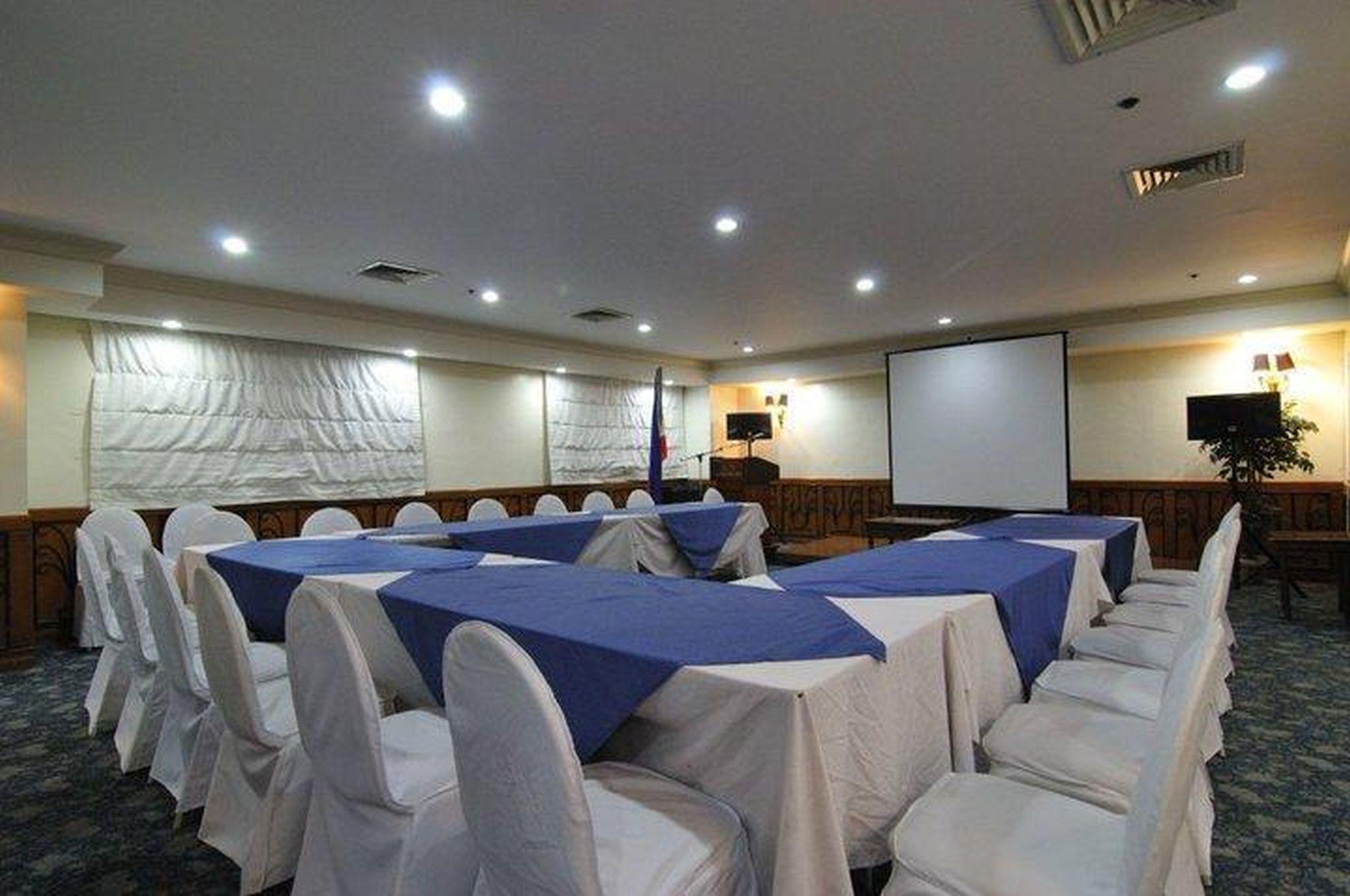 Tiara Oriental Hotel Makati City Екстериор снимка