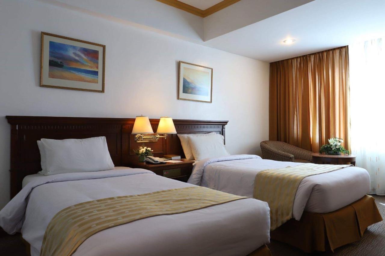 Tiara Oriental Hotel Makati City Екстериор снимка